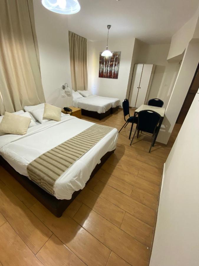 Berger Hotel Тверия Экстерьер фото