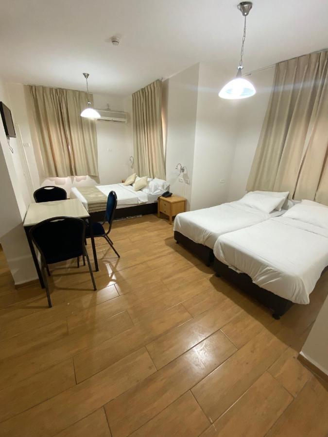 Berger Hotel Тверия Экстерьер фото